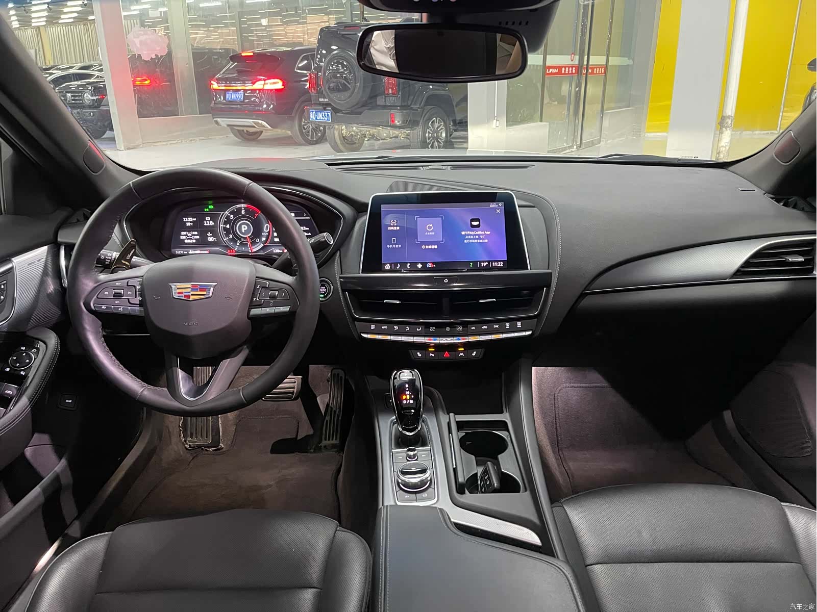 Cadillac CT5, 2023 все фото