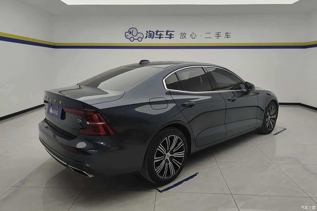 Volvo S60, 2021 3
