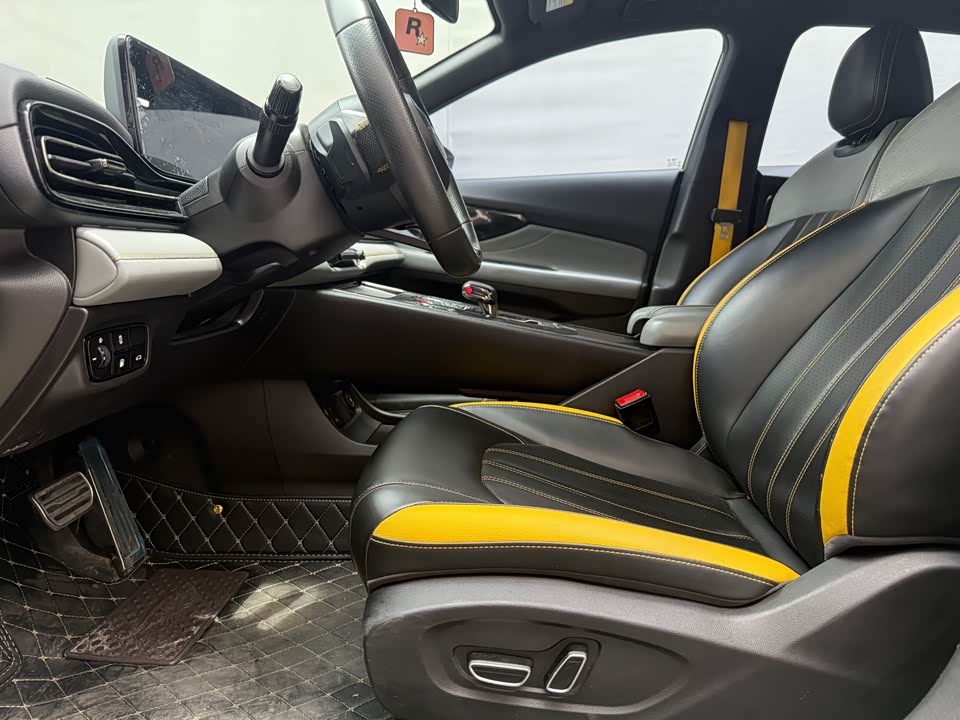 Trumpchi Shadow Leopard