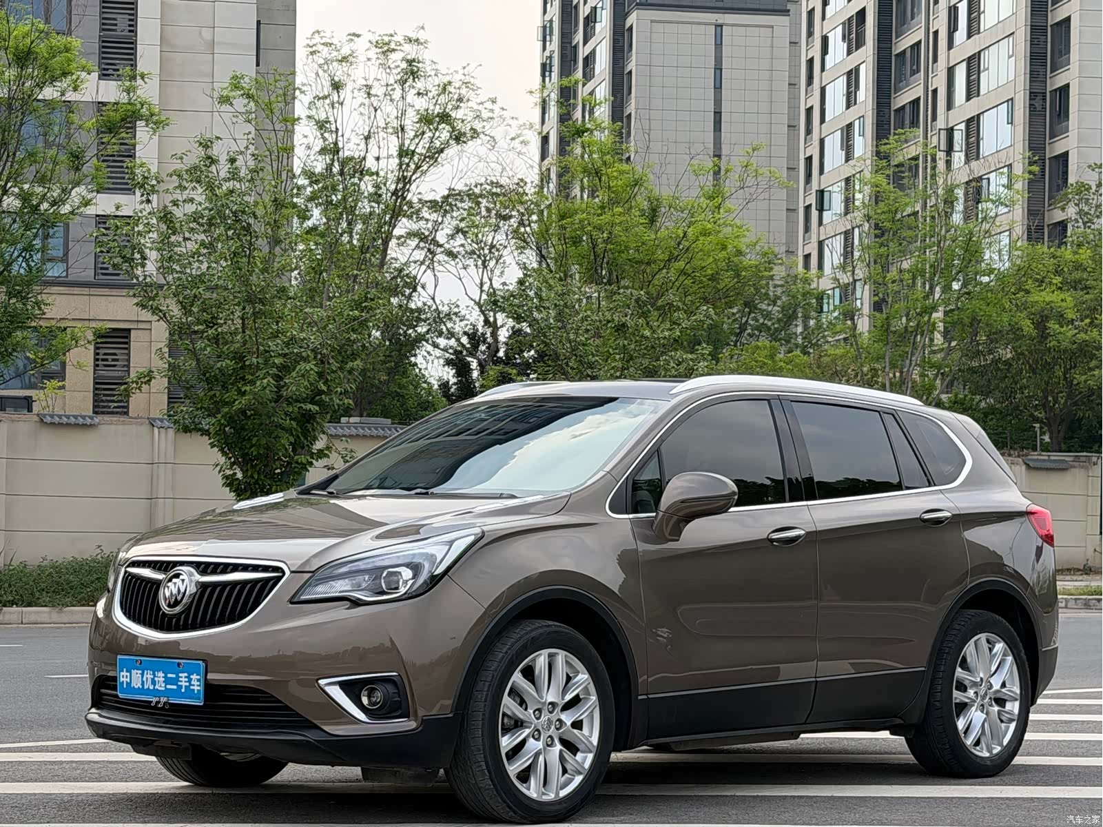 Buick Envision Plus, 2018 1