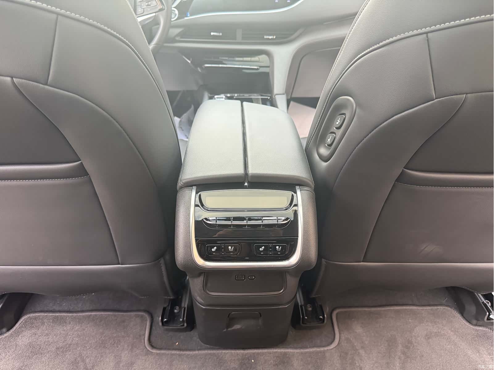 Buick Enclave, 2023 16