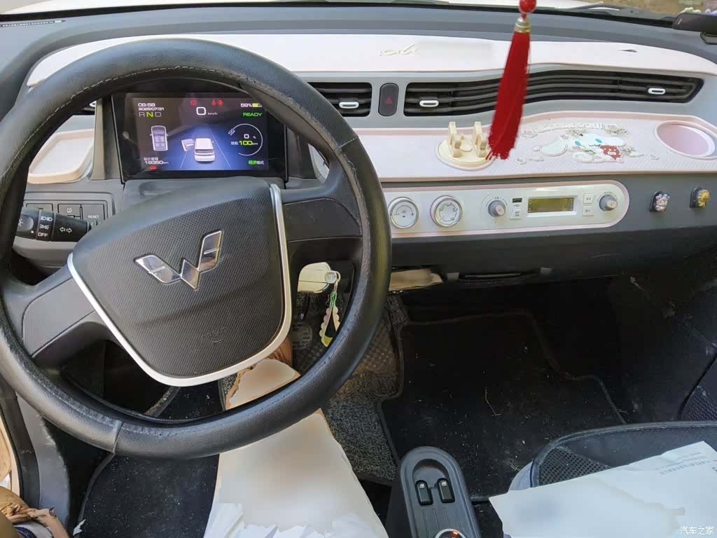 Wuling MINIEV, 2023 все фото