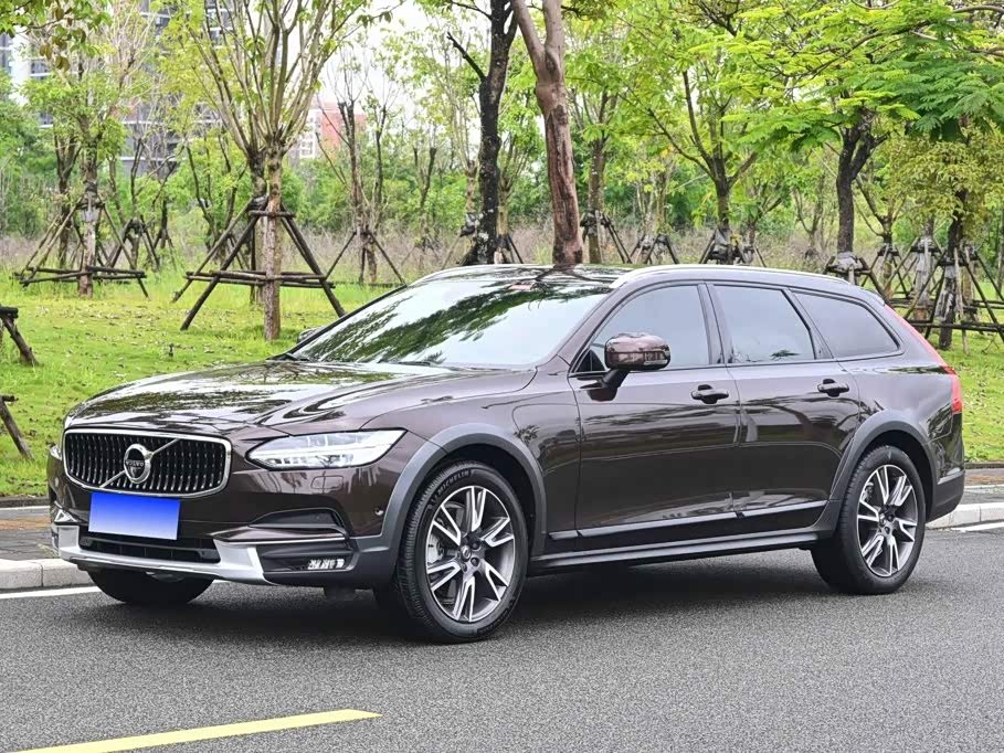 Volvo V90