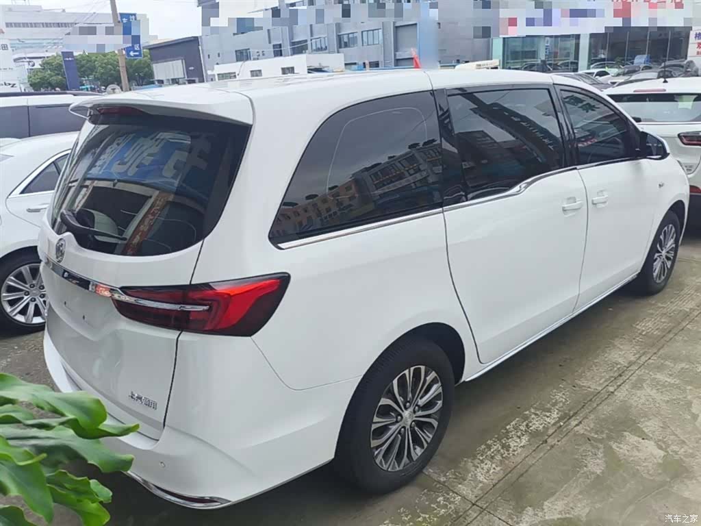 Buick GL8, 2024 7
