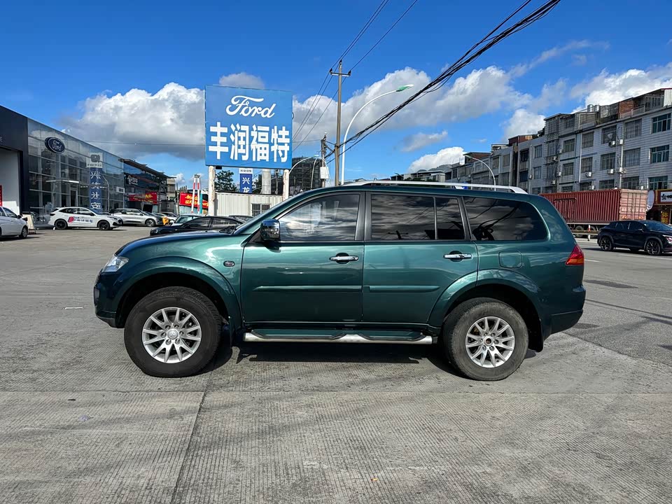 Mitsubishi Pajero Jinchang