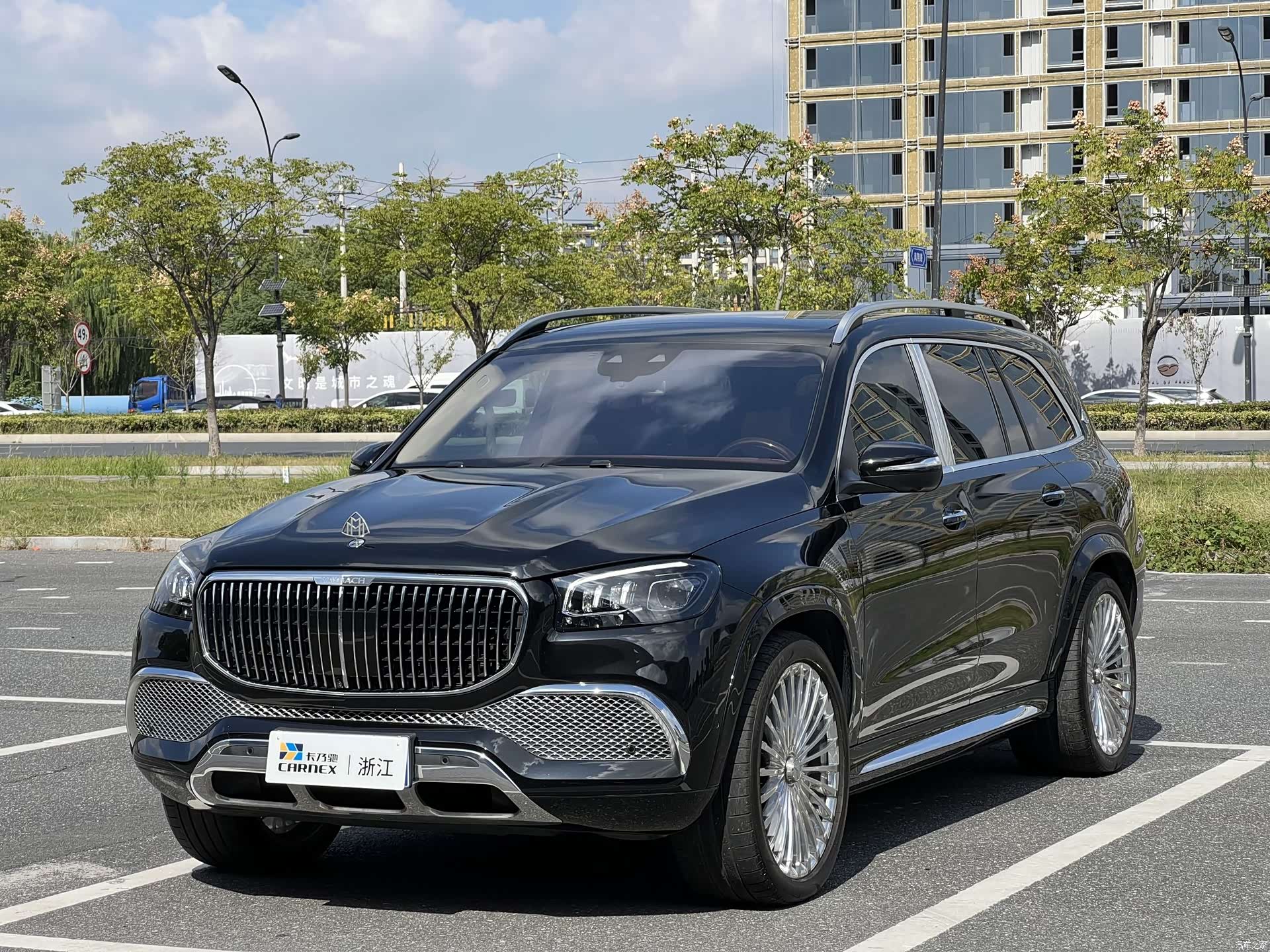 Maybach GLS, 2022 1