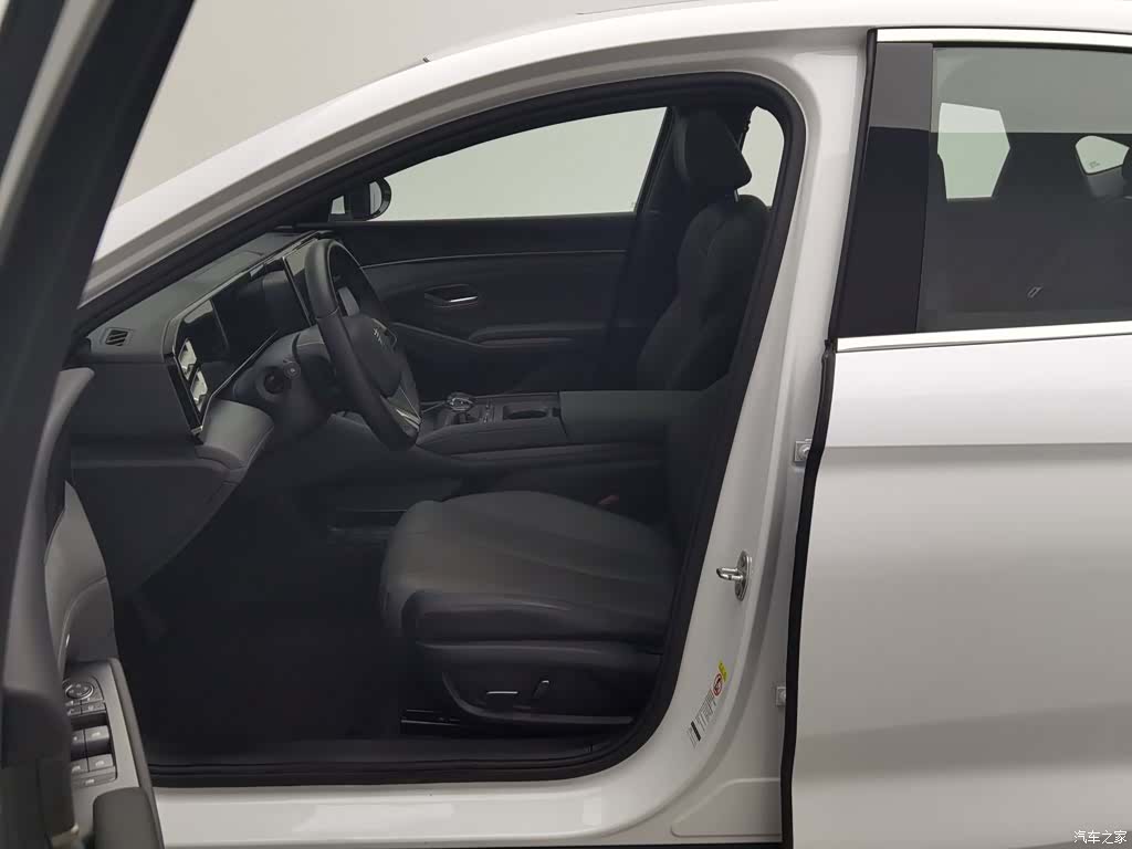 BYD Qin, 2025 10