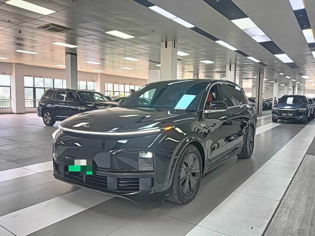 Li Auto L8