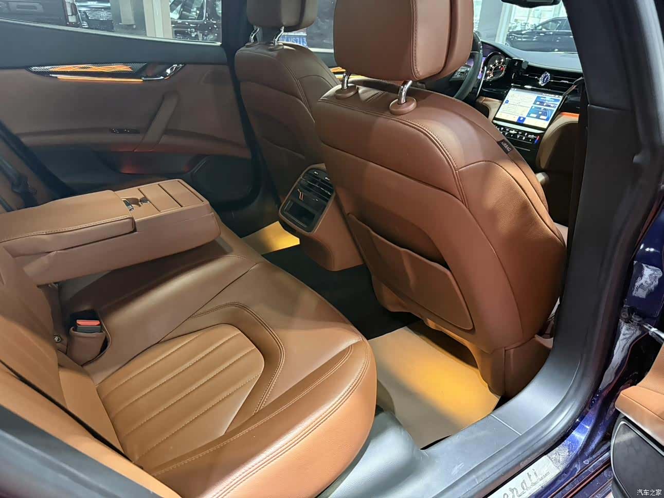 Maserati Q4, 2015 11