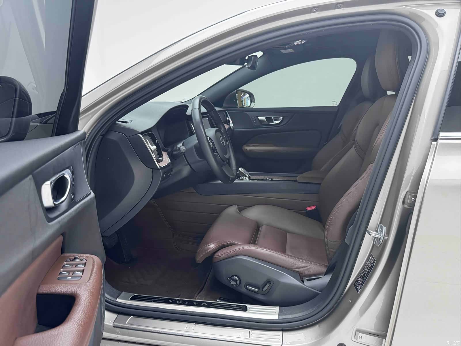 Volvo S60, 2022 8