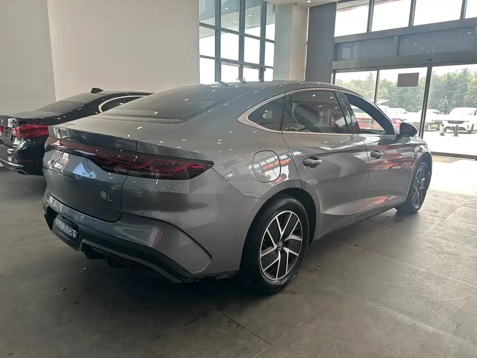 BYD Qin L