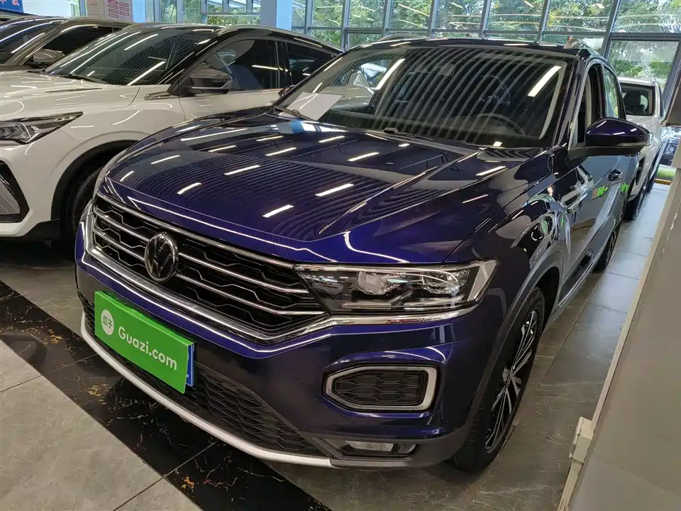 Volkswagen T-ROC exploring Songs