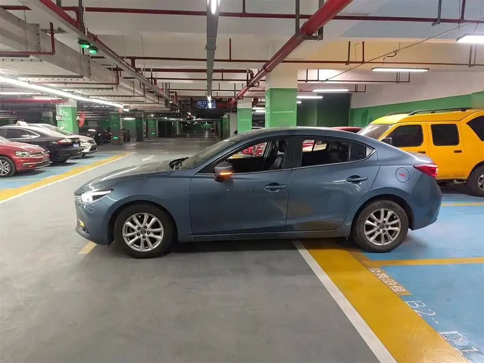 Mazda 3 Angkesaila