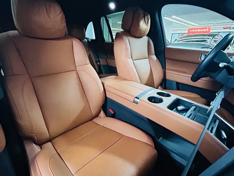 Li Auto Ideal L6