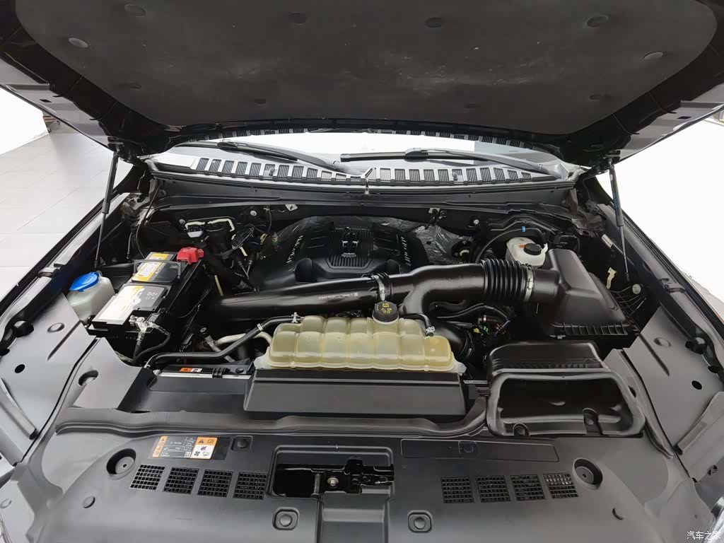 Lincoln Navigator, 2019 6
