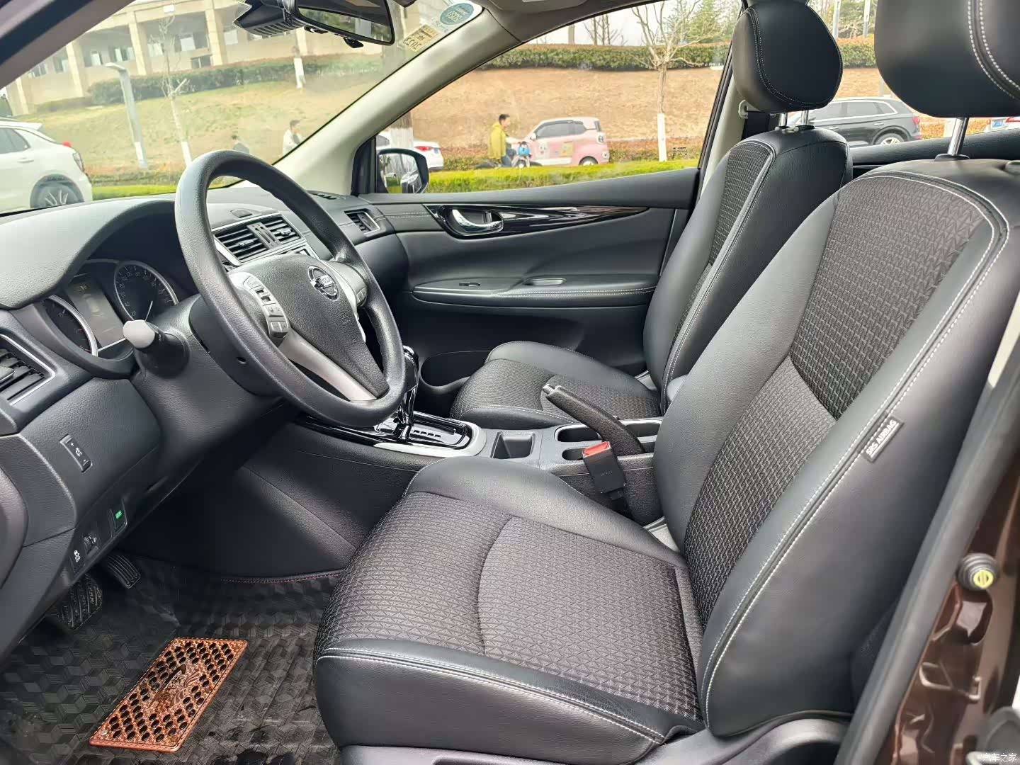 Nissan Tiida, 2017 8