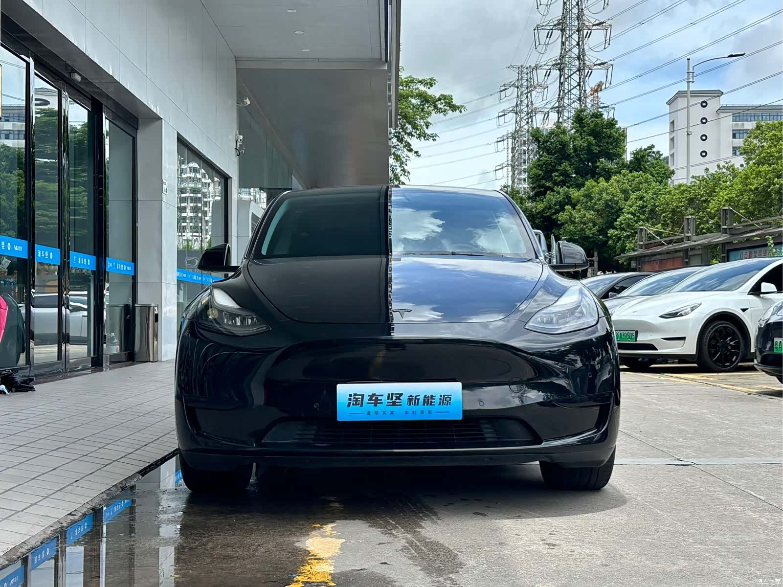 Tesla Model Y, 2022 4