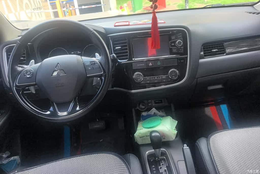 Mitsubishi Outlander, 2016 12