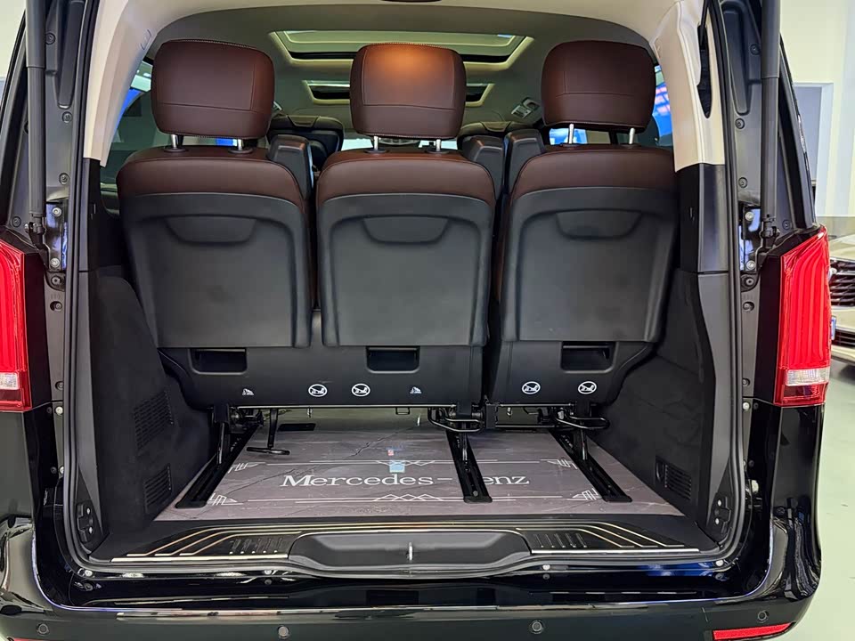 Mercedes-Benz V-class