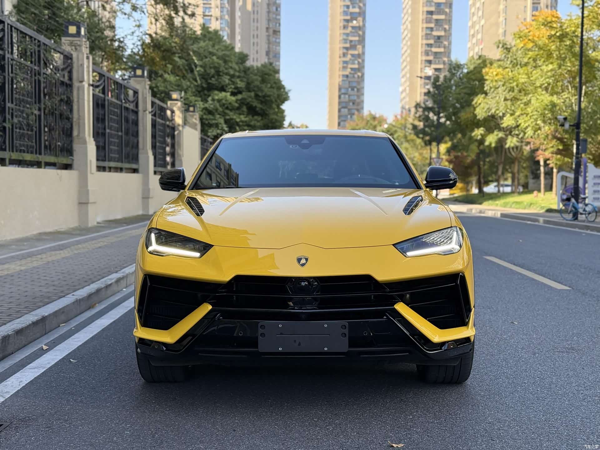 Lamborghini Urus, 2022 2