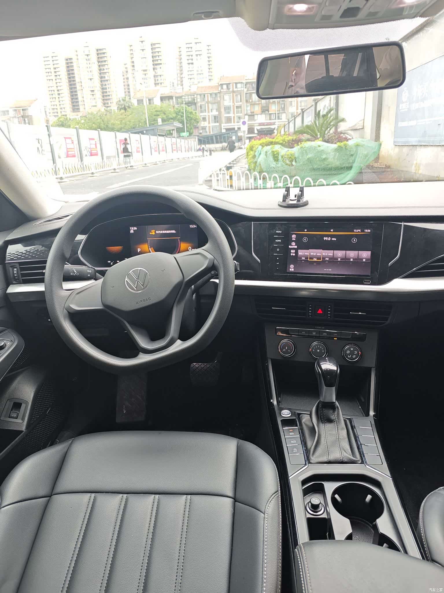 Volkswagen Passat, 2022 4