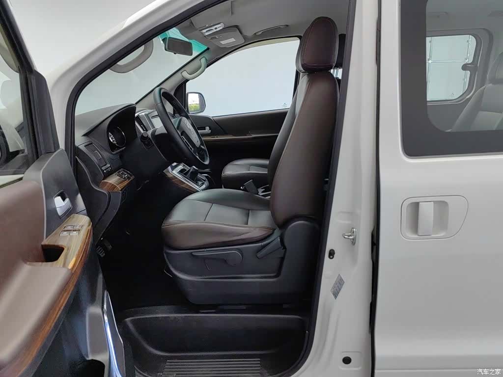 DongFeng CM7, 2020 10