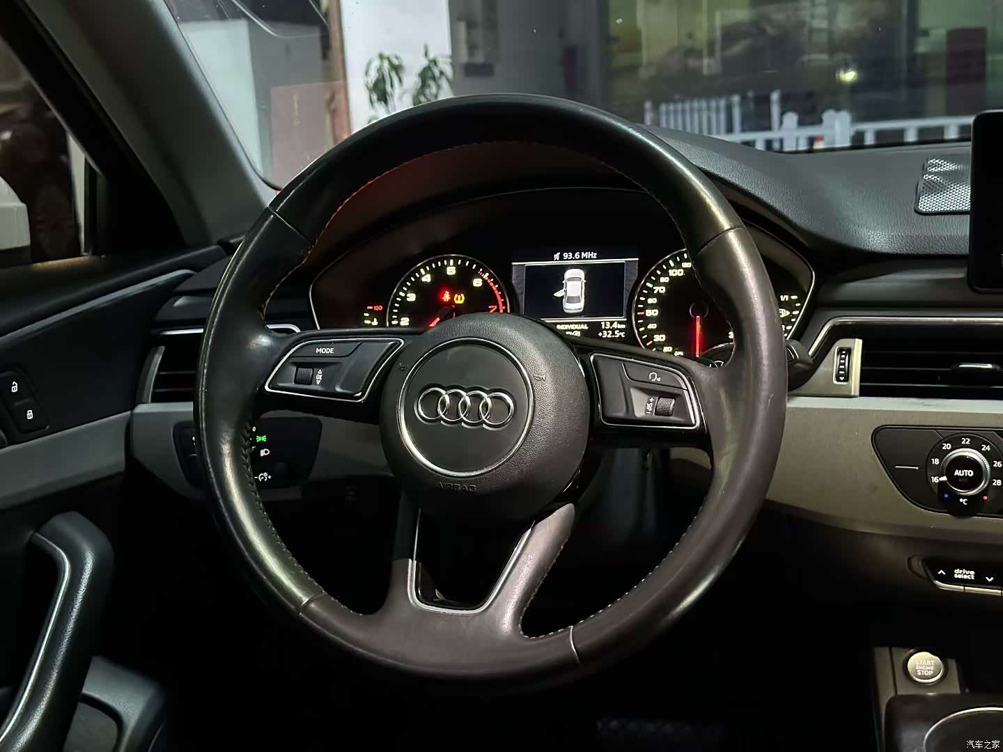 Audi A4L, 2016 4