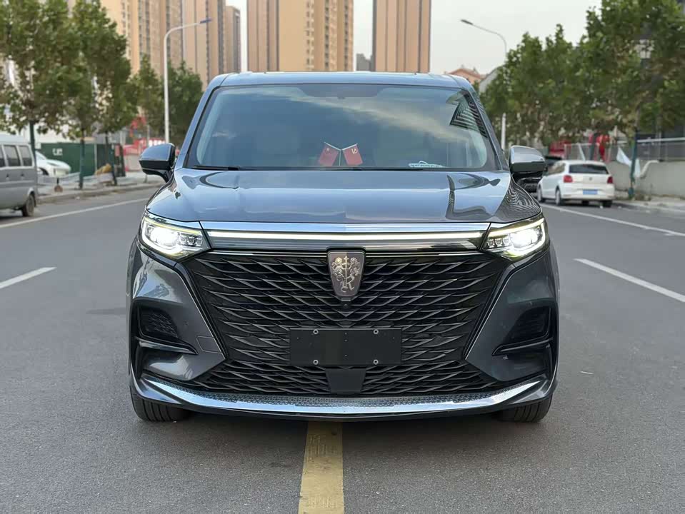 Roewe iMAX8