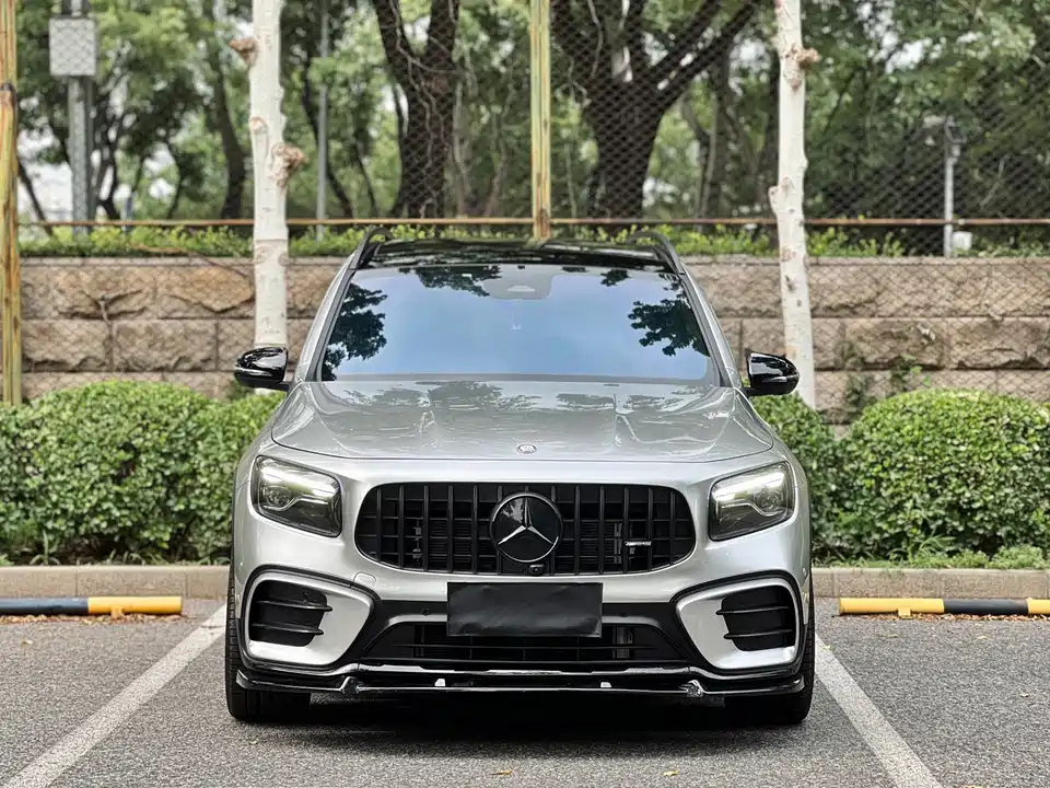 Mercedes-Benz GLB AMG