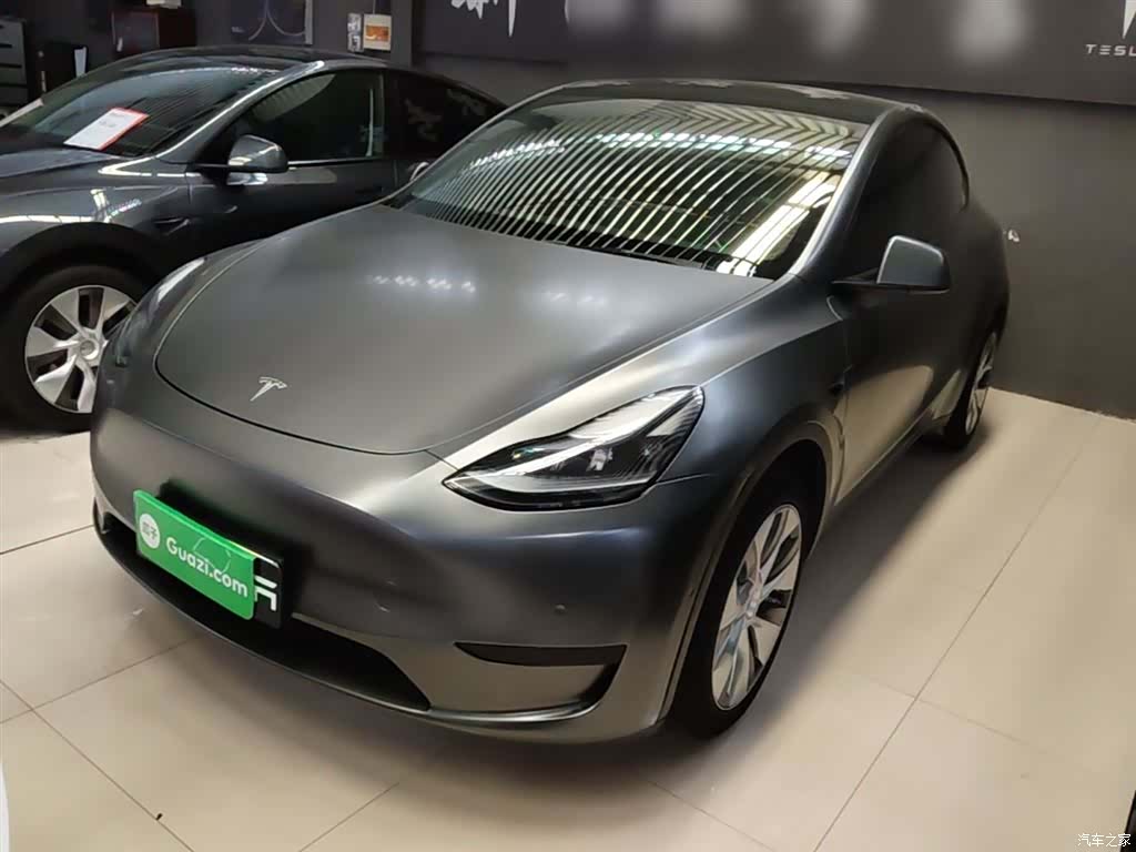 Tesla Model Y, 2022 2