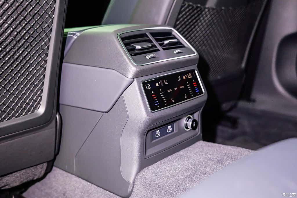 Audi A6L, 2025 15