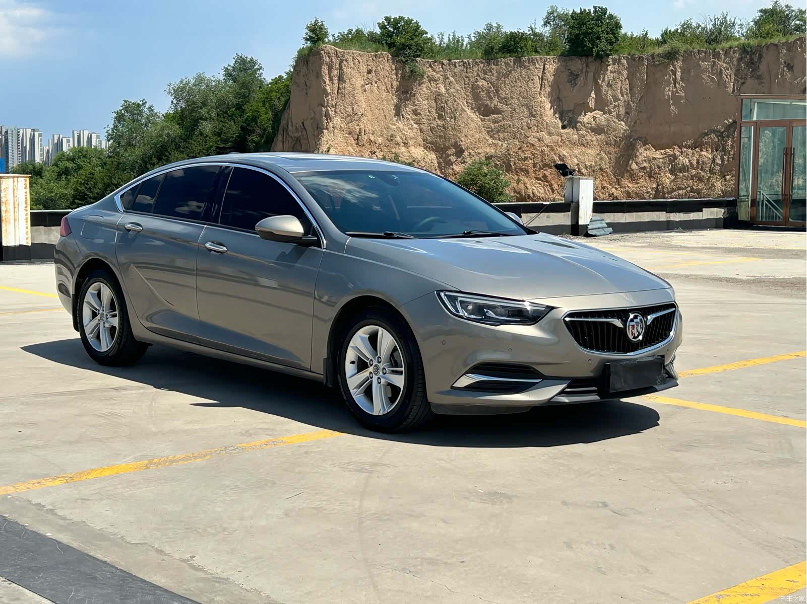 Buick Regal, 2018 3