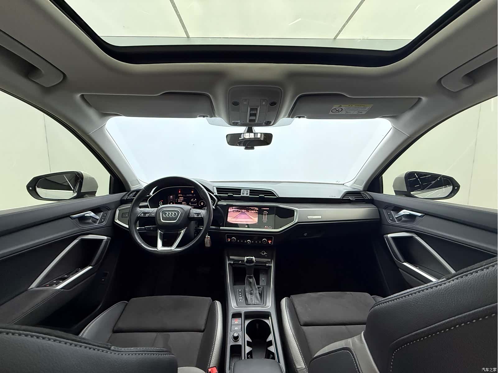 Audi Q3, 2022 14