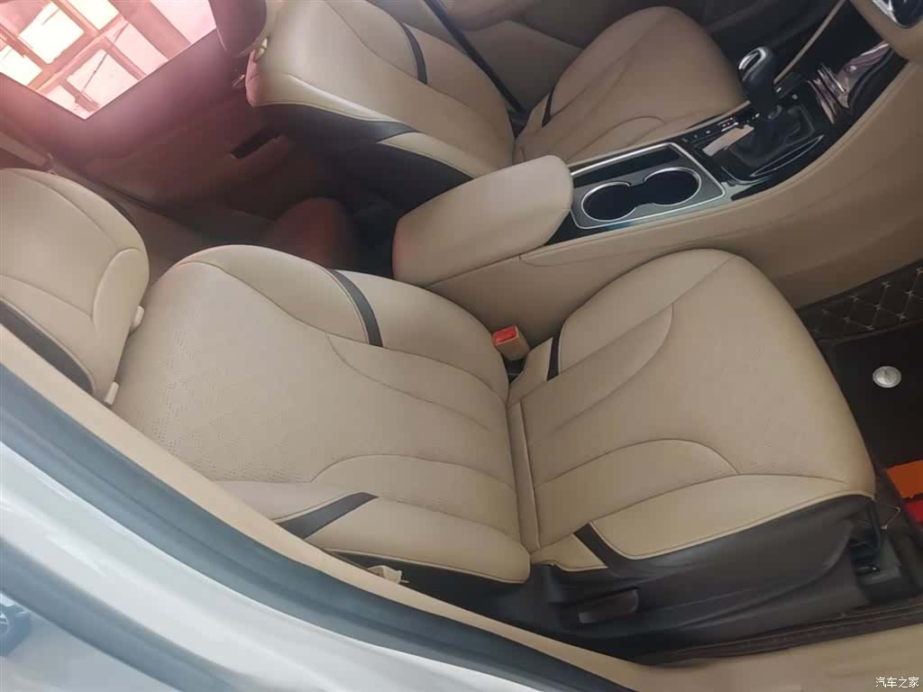Wuling 730, 2018 25