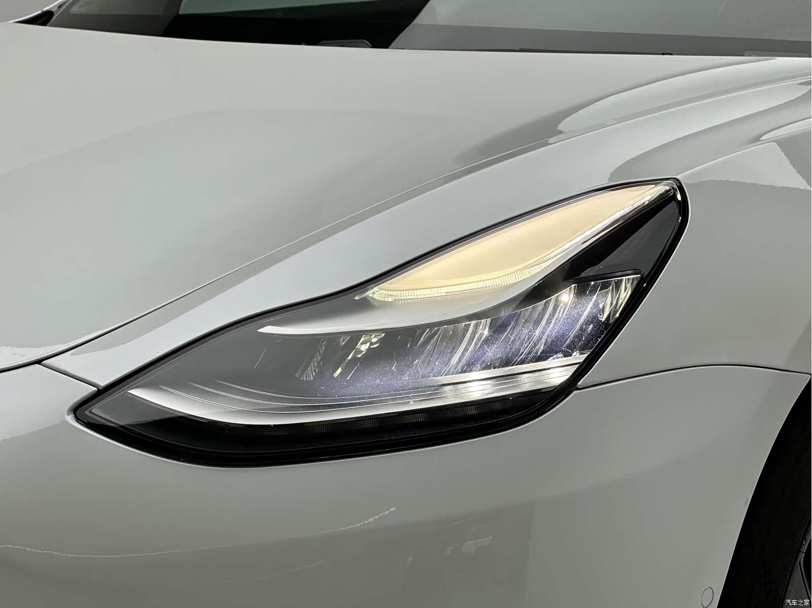 Tesla Model 3, 2019 17