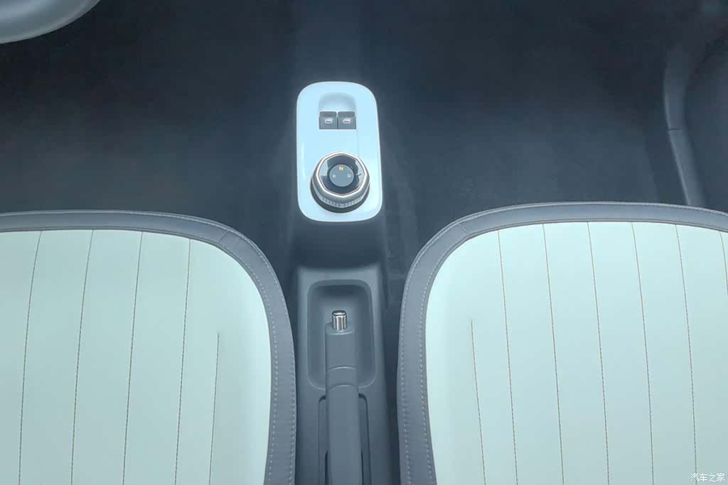 Geely Panda, 2025 16