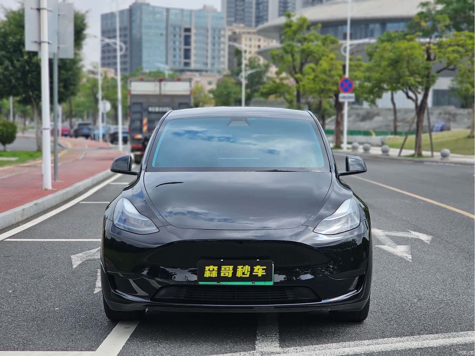 Tesla Model Y, 2023 2