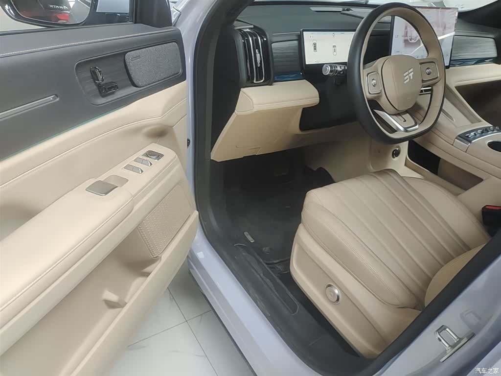 Jetour L7, 2025 16