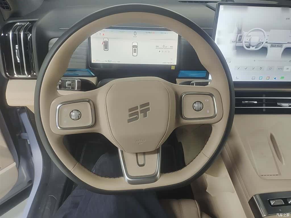 Jetour L7, 2025 11
