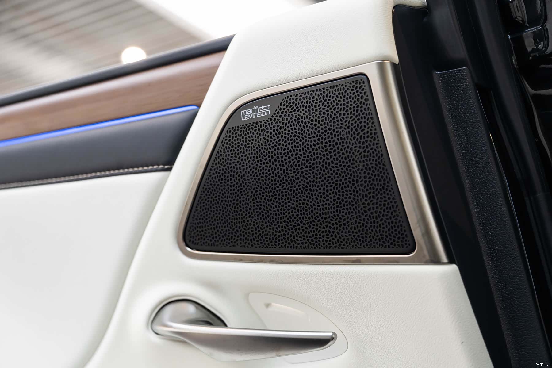 Lexus ES, 2025 17
