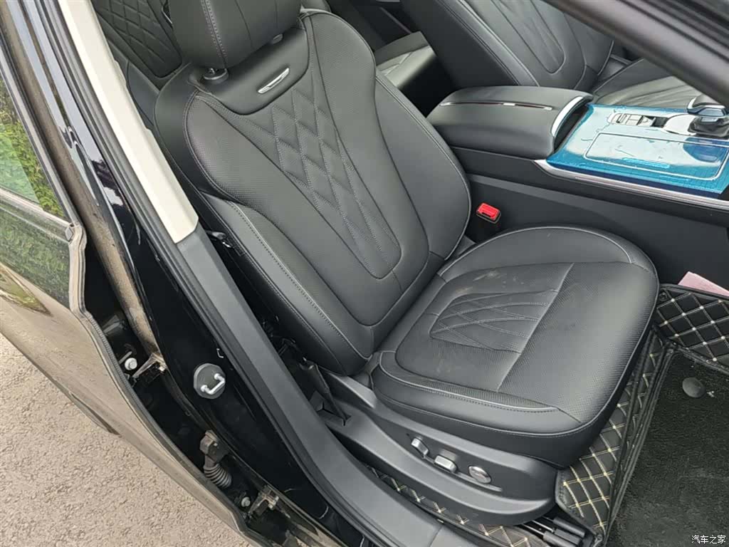 Hongqi HS7, 2024 25