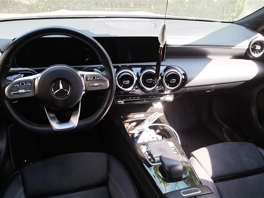 Mercedes-Benz Class A Mercedes-Benz Class A