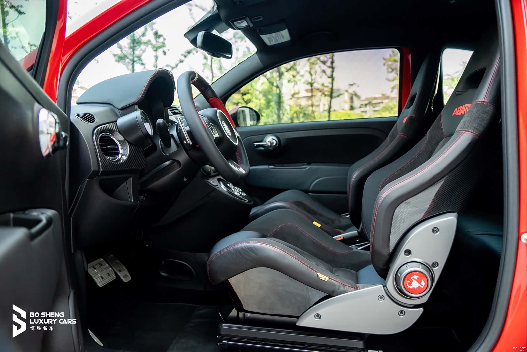 ABARTH 695, 2013 10