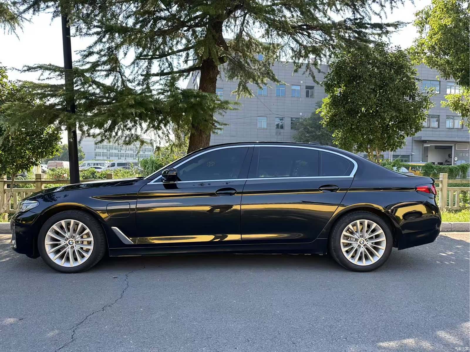 BMW 5 Series, 2021 4
