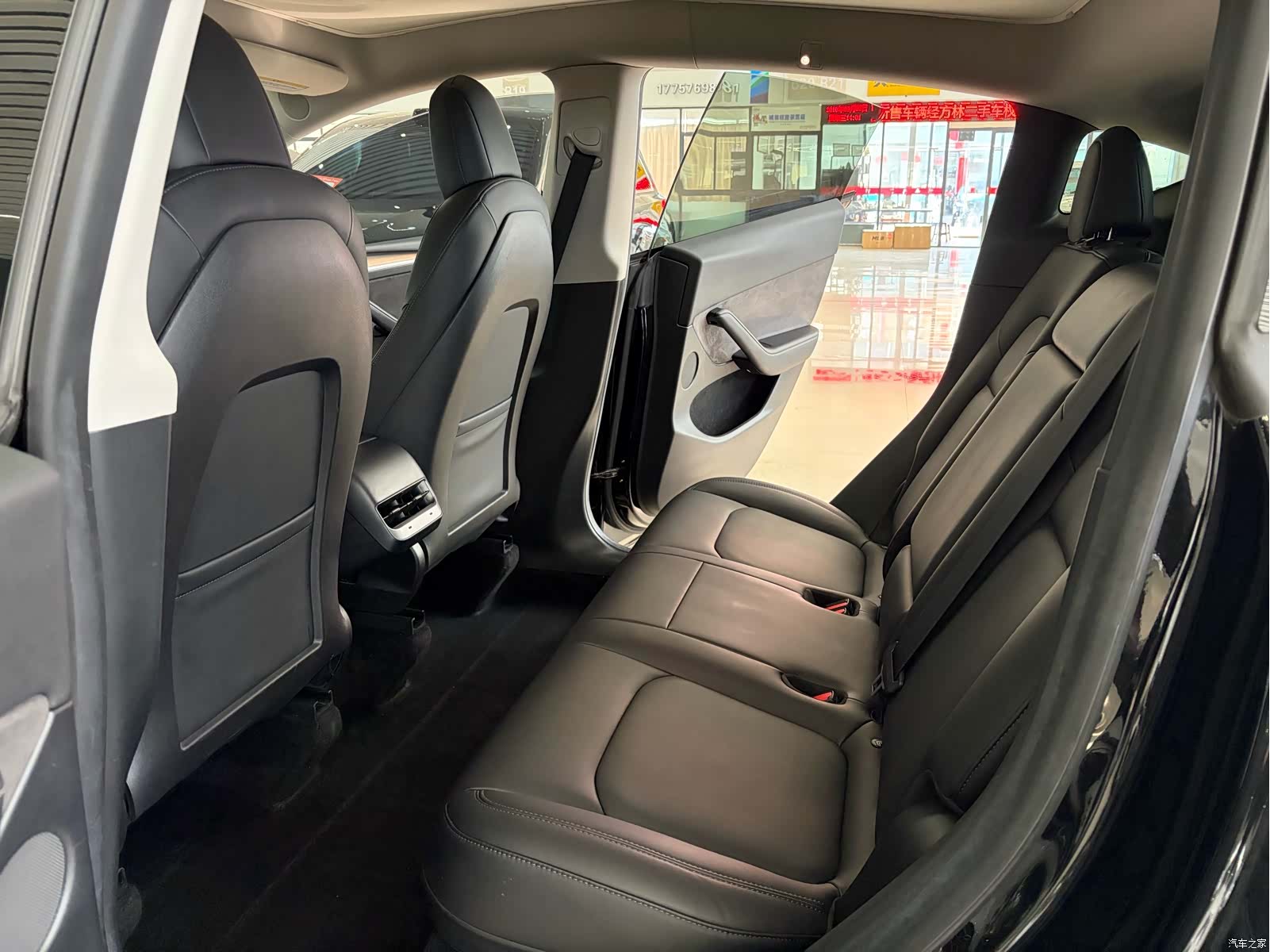 Tesla Model Y, 2022 9