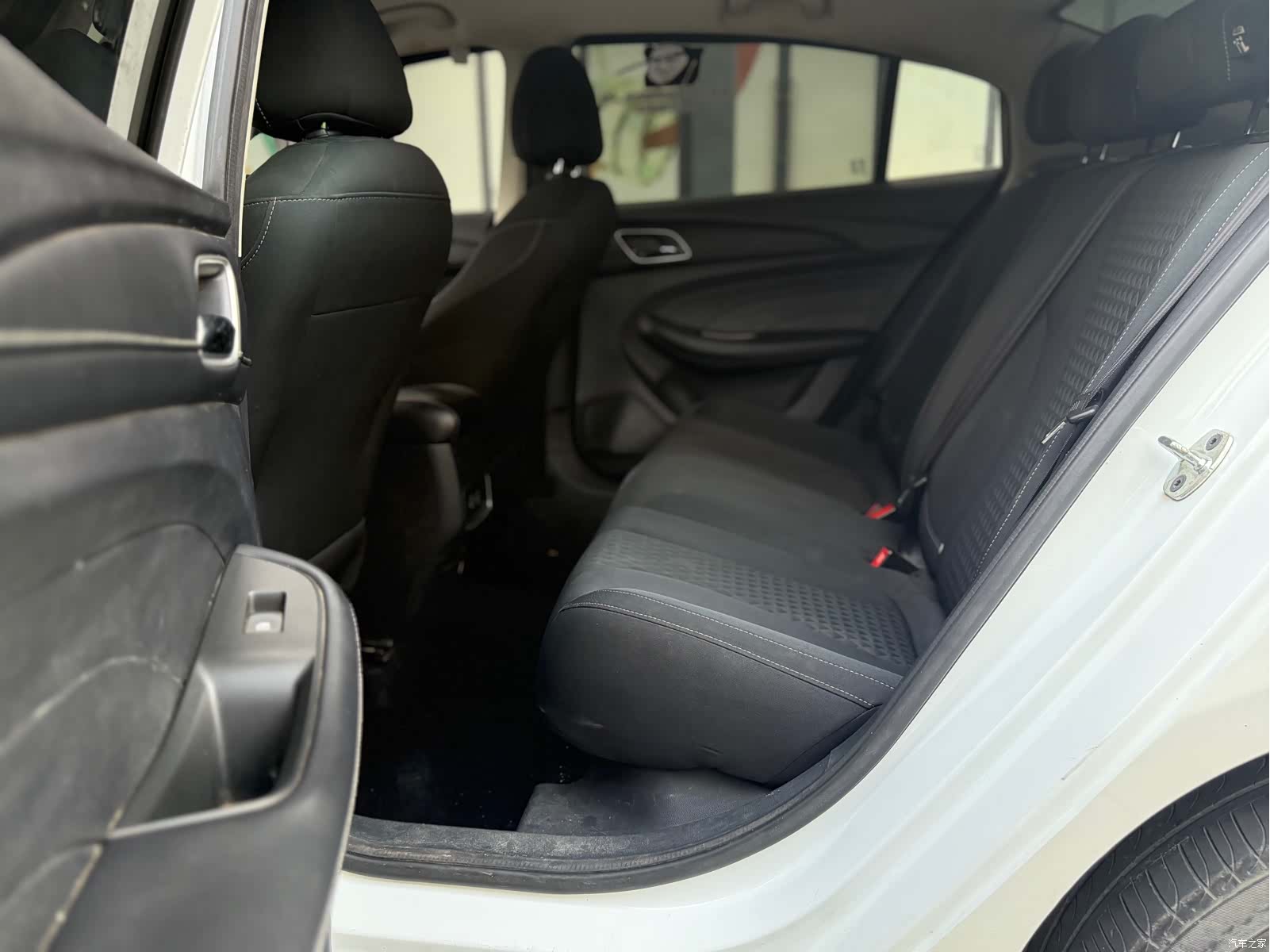 Roewe i5, 2019 10
