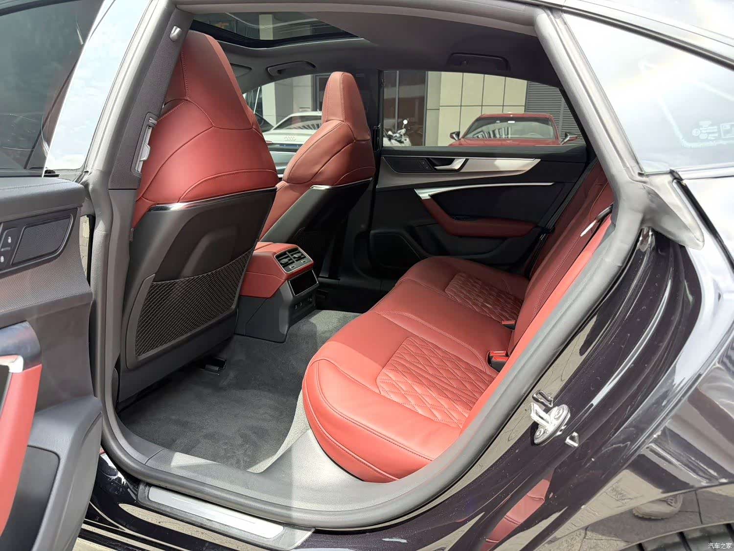 Audi A7L, 2024 7