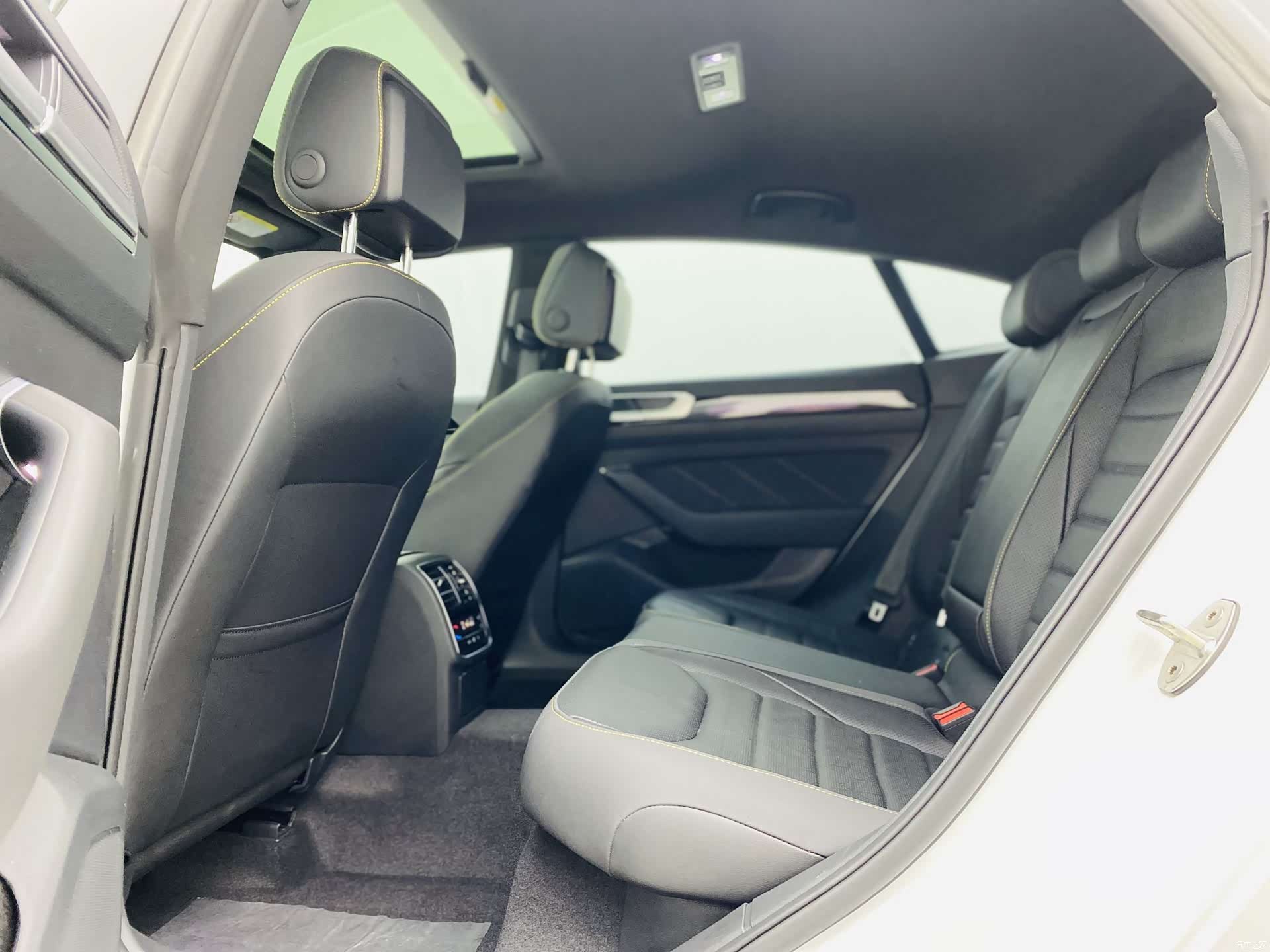 Volkswagen CC, 2024 15