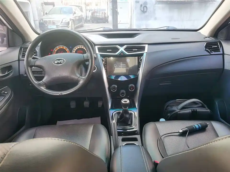 BYD F3