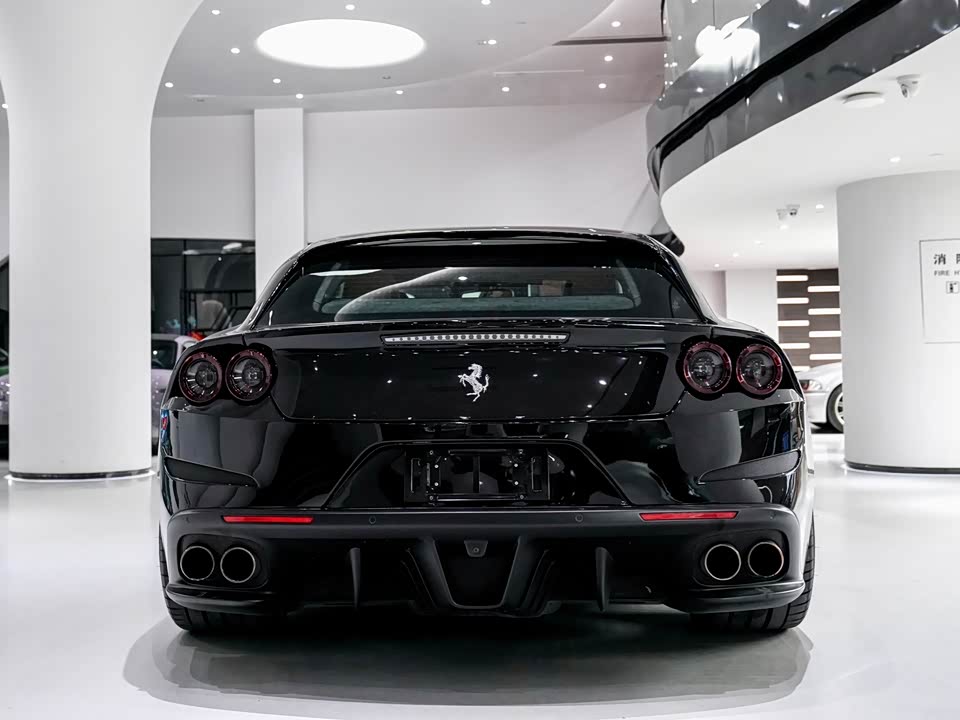 Ferrari GTC4Lusso